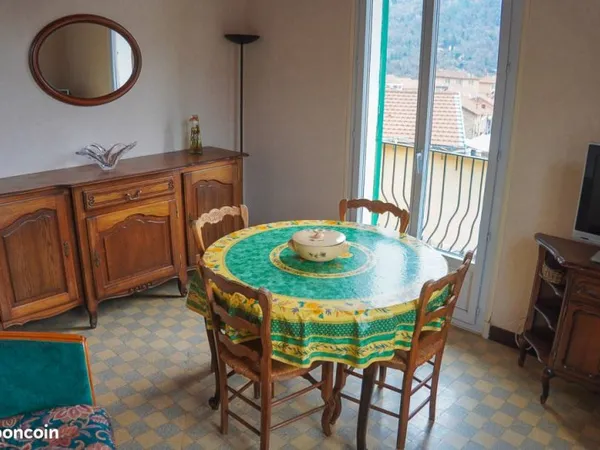Appartement situe a roquebilliere nouveau. 144000 euros. 3 pieces cuisine.55 m2