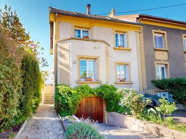 Maison 6 pièces 140 m²