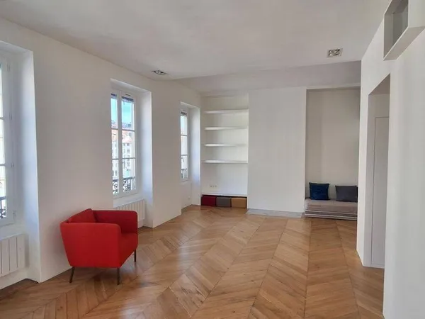 Appartement 1 pièce 68 m²