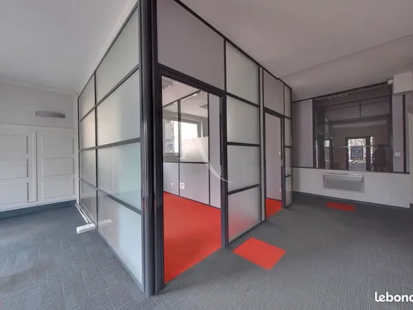 Bureaux 270 m² MACON