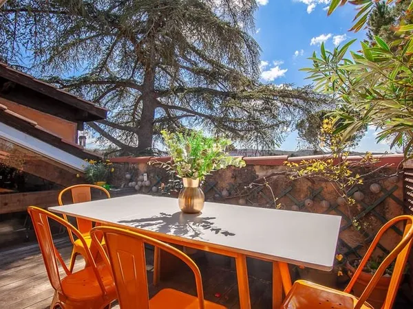 DERNIER ETAGE TERRASSE AIX CENTRE
