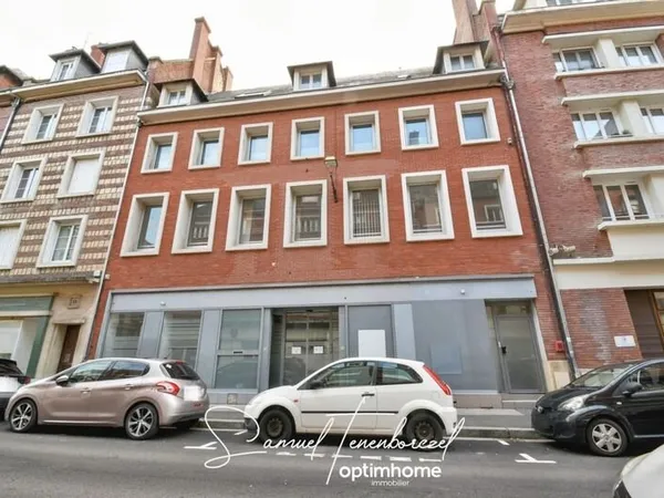 Ensemble immobilier de 517 m² avec fort potentiel de transformation - Centre-ville de Lisieux (14100