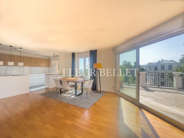 Appartement 6 pièces 130 m²