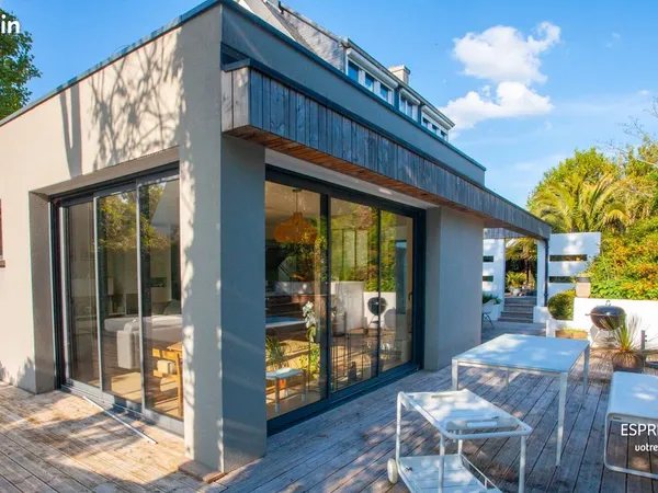 Maison 6 pièces 195 m²