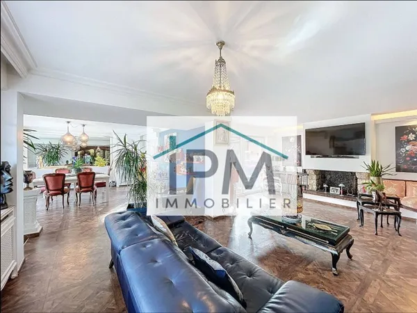 Maison 6 pièces 163 m²