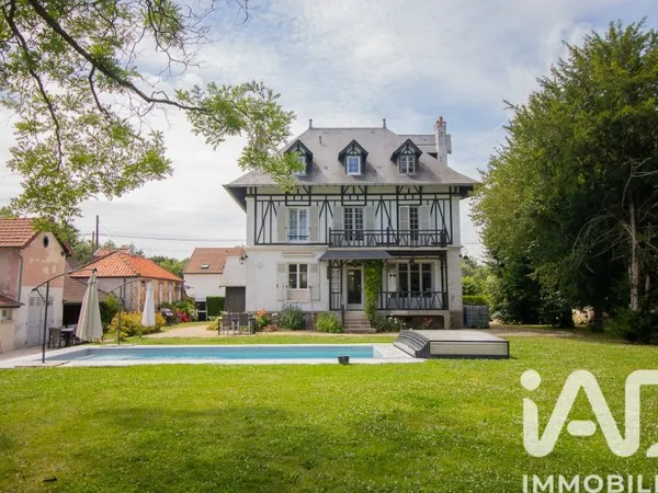 Maison 9 pièces 254 m²