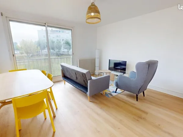 Chambre 5 pièces 81 m²