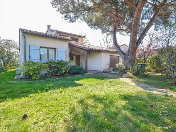 Maison indépendante - 135m ²