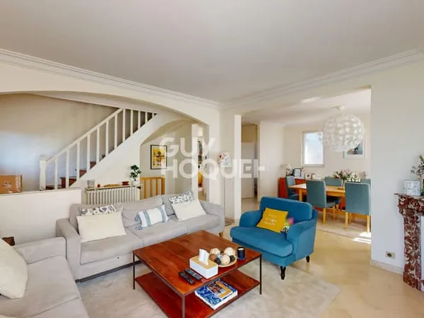 Maison d'Exception à Vendre à Athis Mons - 205 m² de Prestige sur Terrain de 756 m²