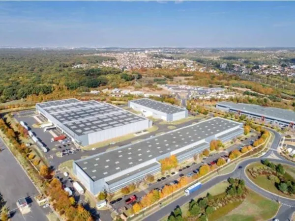 Entrepôt 12784 m²
