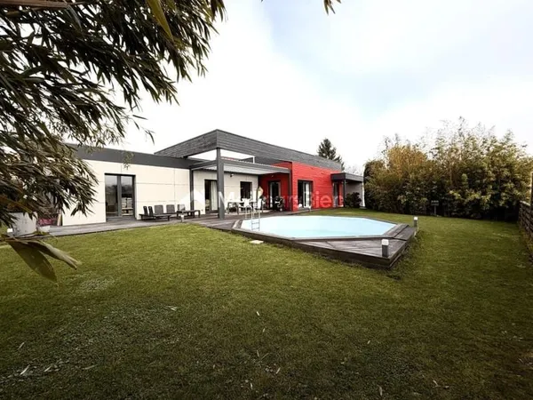 Maison contemporaine Haut de Gamme - Plain-pied 2011 - Secteur ultra recherché de MOVAL