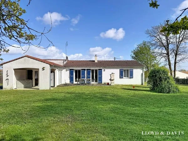 Plain-pied 138m² sur 2200 m² de terrain vue sur les bois