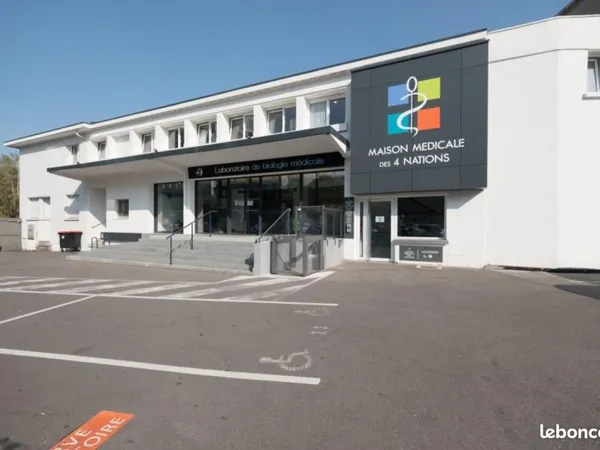 Local 4 pièces 80 m²