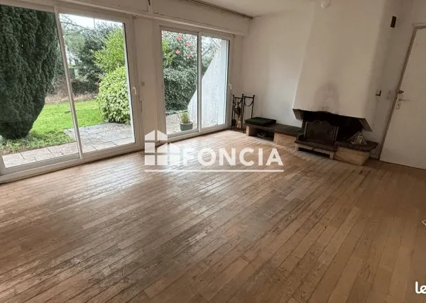 Maison type 7 à Ploemeur