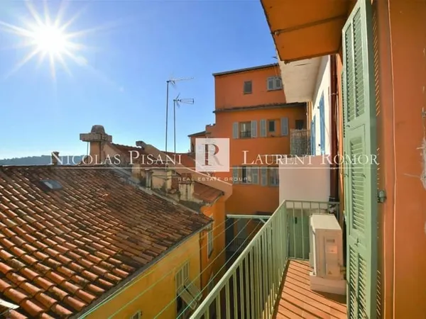 VILLEFRANCHE SUR MER - Un balcon au coeur de la vieille ville
