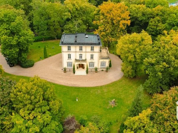 Maison 18 pièces 432 m²