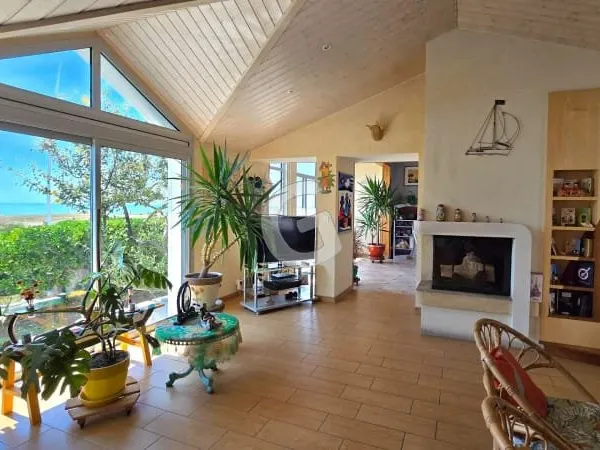Maison 6 pièces 161 m²