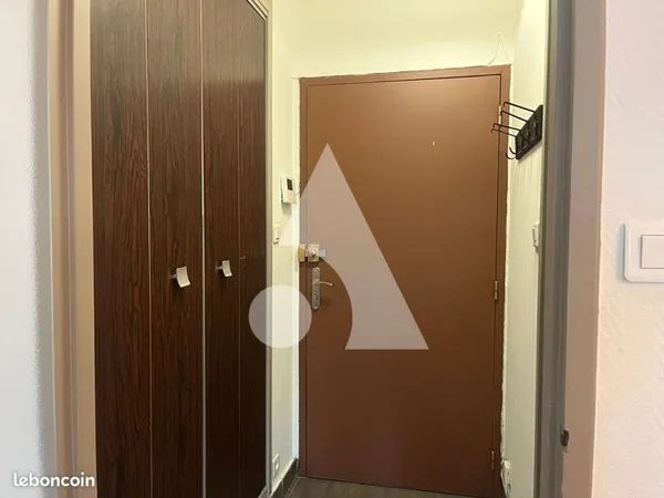 Studio 1 pièce 31 m²