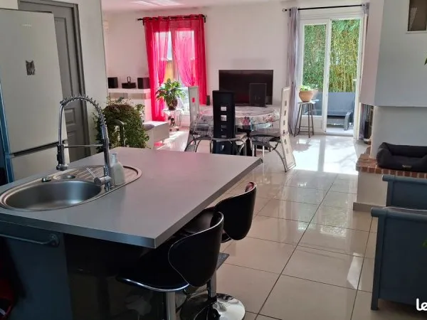 Maison de plain pied sur terrain de 375 m²