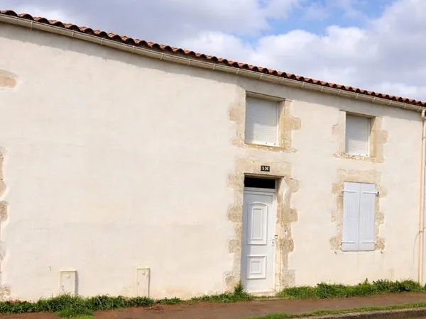 Maison à YVES 2 pièce(s) 80 m2