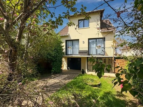 Maison 6 pièces 135 m²