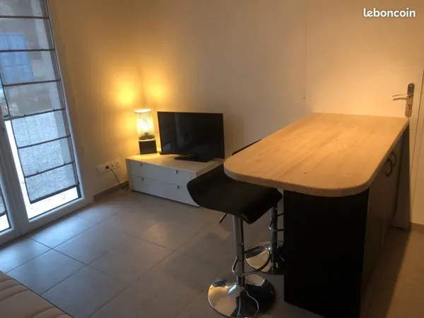 Studio meublé