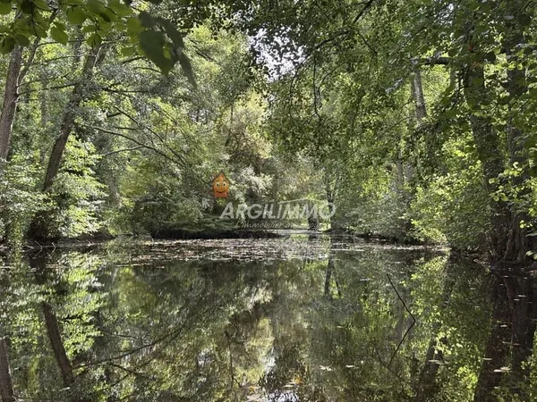 TERRAIN de LOISIRS 100% NATURE - AU CALME