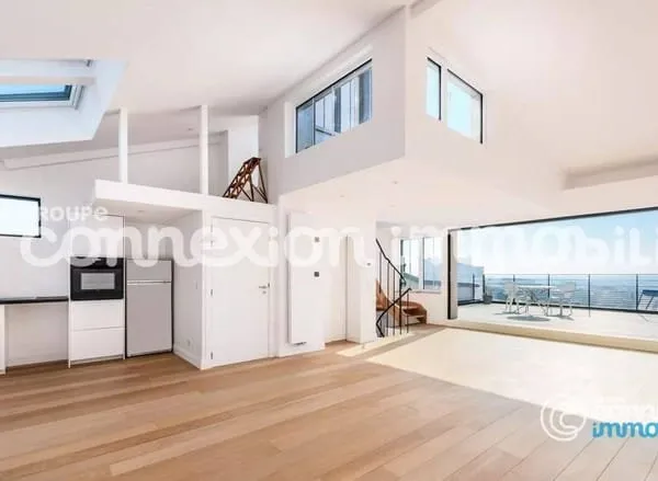 Maison 9 pièces 349 m²
