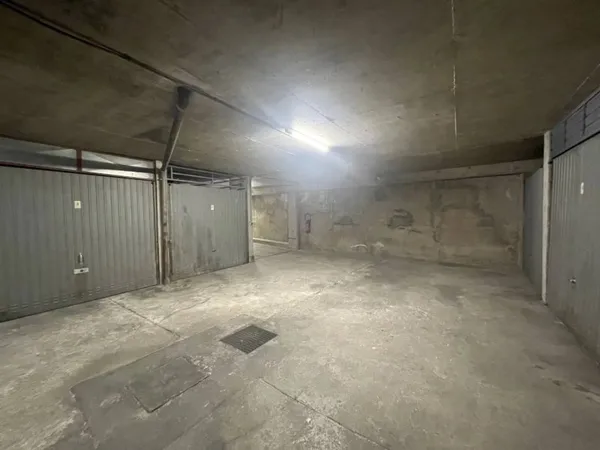 Parking 11 m²