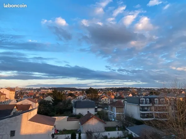 Appartement 1 pièce balcon vue dégagée Livry -Gargan