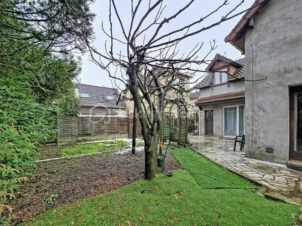 Maison familiale de 142 m² avec jardin
