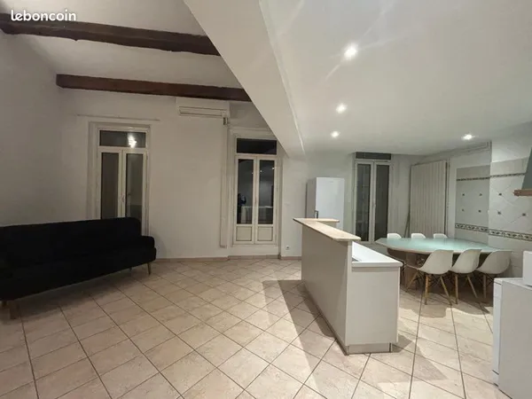 Loue Duplex non meublé aux 5 Avenues
