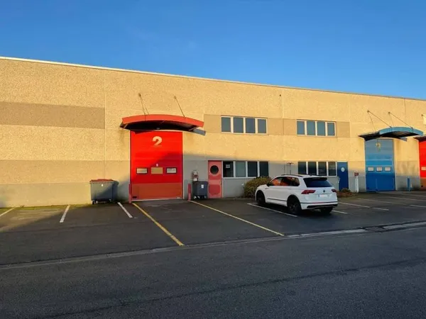Entrepôt 1761 m²