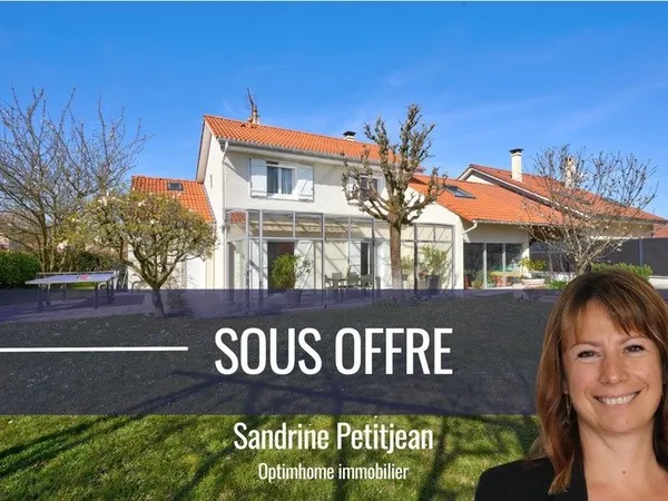 A vendre maison familiale 127m² - 6 pièces - terrain 584m² Saint André de Corcy