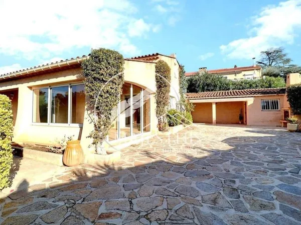 Maison 5 pièces 150 m²