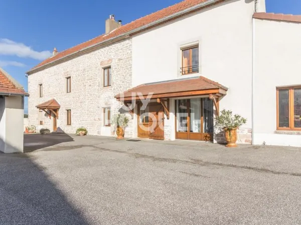 Corps de ferme - gite - 6 chambres- AUXONNE