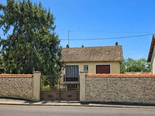 Charmante maison de 123m2 au sol 1 sur un terrain de 730 m2