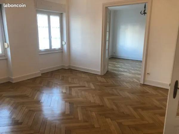 Grand 3 pieces 106 m2 quartier orangerie