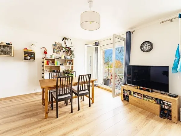 Appartement Lumineux avec Balcon