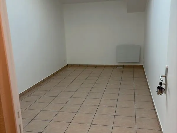 Bureau et espace de travail Location Deuil-la-Barre 1p 22m² 350€