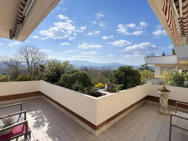 Appartement 3 pièces 120 m²