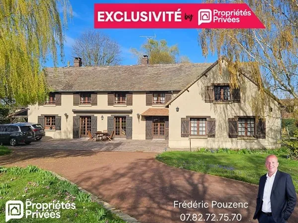 Houdan 10 mn / Propriété familiale 304 m2 / Terrain constructible et divisible