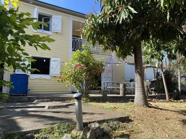 Maison T5 lumineuse, sans vis-à-vis, en fond d'impasse à Boi