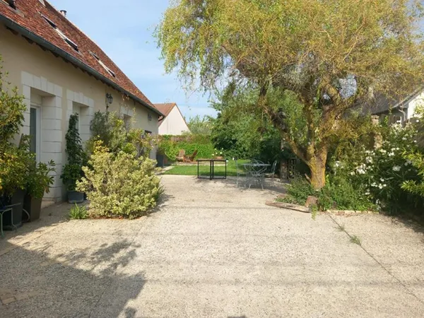 Vendôme sud, charmante maison sans vis-à-vis et grand garage