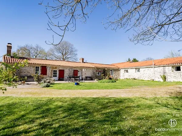 Maison La Garnache 7 pièce(s) 176 m2