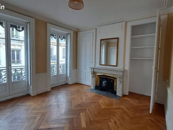 Vente appartement T3 60m² - LYON BELLECOUR