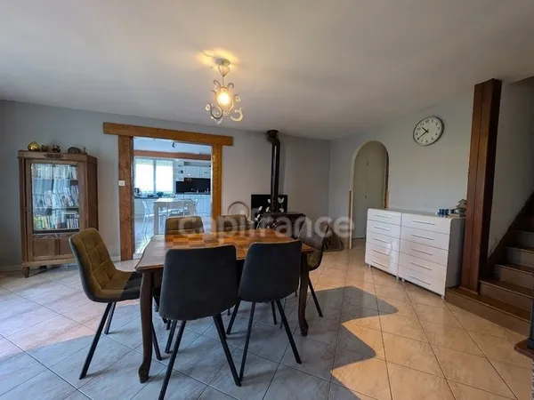 À proximité d'Aumale - Spacieuse maison familiale de 180 m² sur un terrain clos de plus de 1000 m²