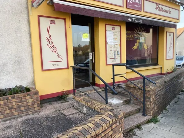 local commercial boulangerie pizzeria