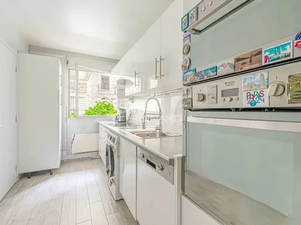 Paris 16 - Village d'Auteuil - 2 chambres 77 m² + balcon
