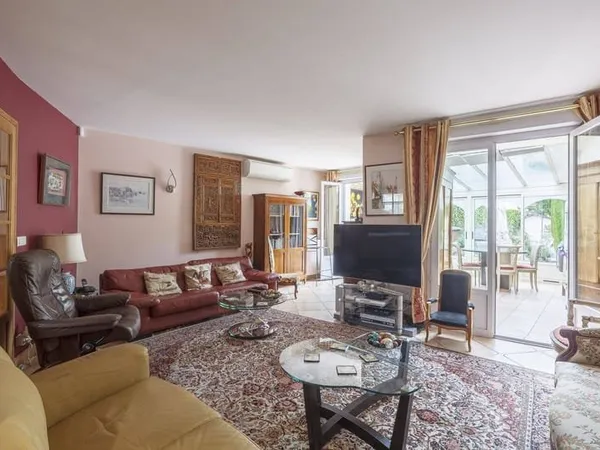 Maison 7 pièces 182 m²